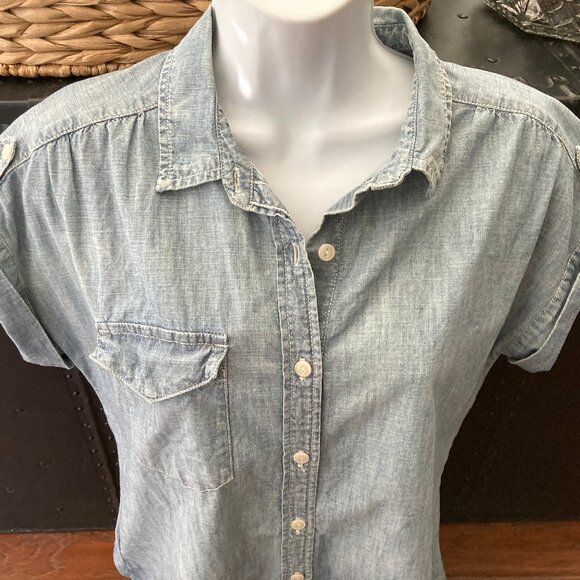 Gap 1969 Light Blue Cotton Denim Look Button Down Short Sleeve Blouse X Small - Picture 2 of 8